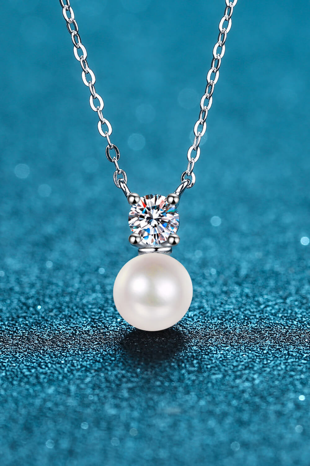 1 cm Freshwater Pearl 925 Sterling Silver Moissanite Necklace