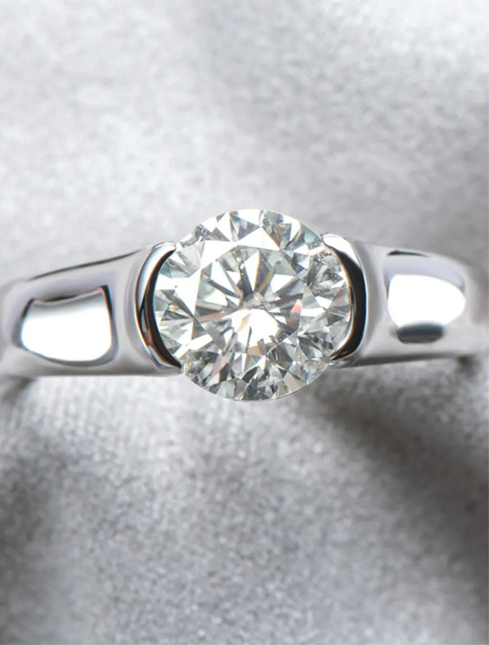 Looking Good 2 Carat Moissanite Platinum-Plated Ring