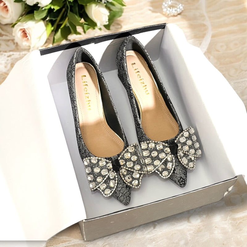 2025SS Metallic Brocade Pointed Toe Block Heels (5 cm) with Gems Decorative Bow in Black and Cream