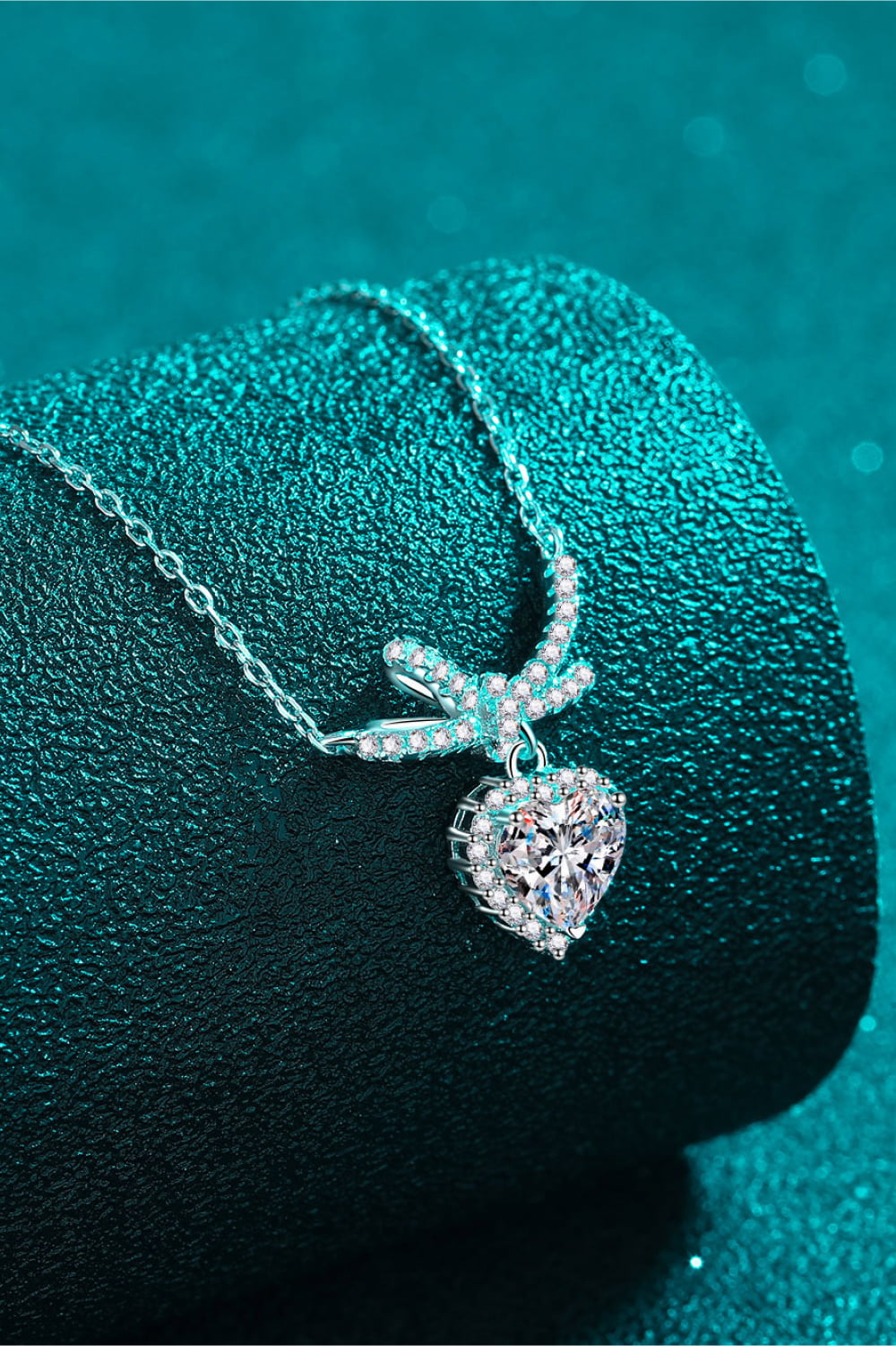 1 Carat Heart-Shaped Moissanite Pendant Necklace