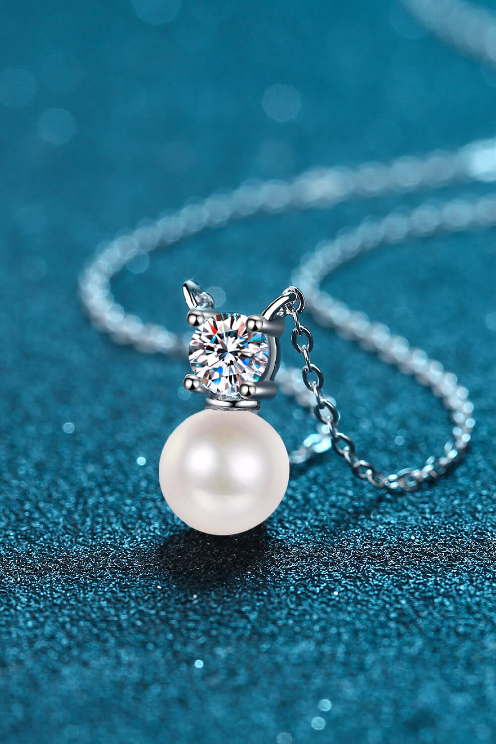 1 cm Freshwater Pearl 925 Sterling Silver Moissanite Necklace