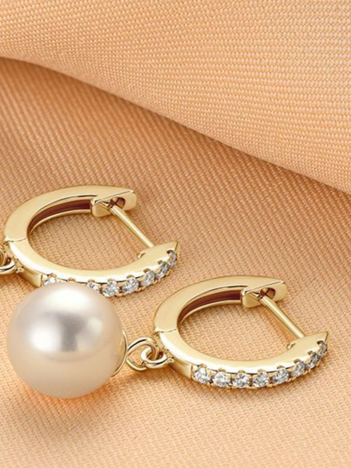 925 Sterling Silver Freshwater Pearl Earrings in Sliver / Gold